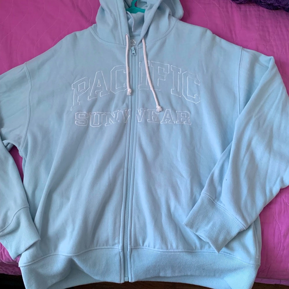 OVERSIZED pacsun zip up!!